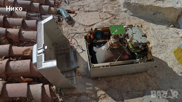 телевизор с кинескоп за части GRUNDIG SUPER COLOR B 3304: serie F1616, снимка 4 - Телевизори - 52318725