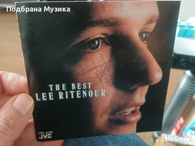 Lee Ritenour - The Best (Signed 1986 JVC Japan ), снимка 6 - CD дискове - 53196711