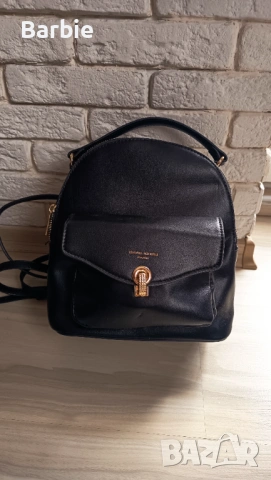 Кожена раница David Jones