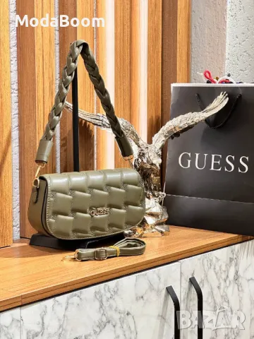 Guess | дамски чанти | различни цветове , снимка 2 - Чанти - 48122019