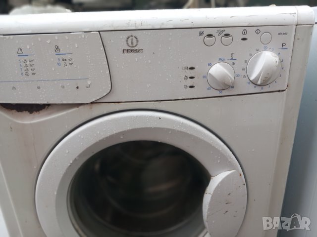 Продавам на части пералня Indesit WIA602