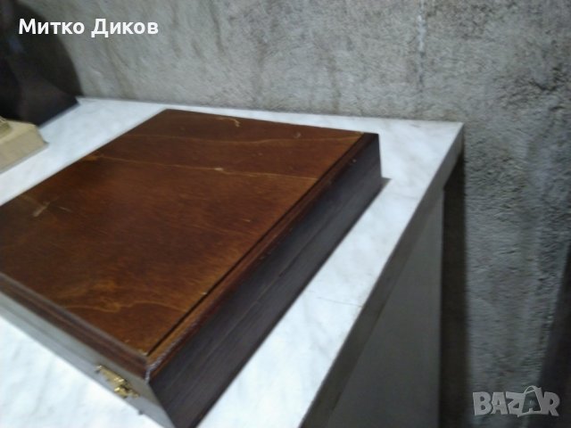 Почетен плакет на министерство на младежта и спорта фи20см и кутия 23х23х5см, снимка 10 - Други спортове - 44150361