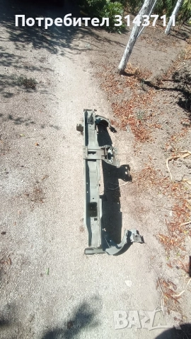Греда под предна броня Рено Сценик 2003, снимка 2 - Части - 51784217