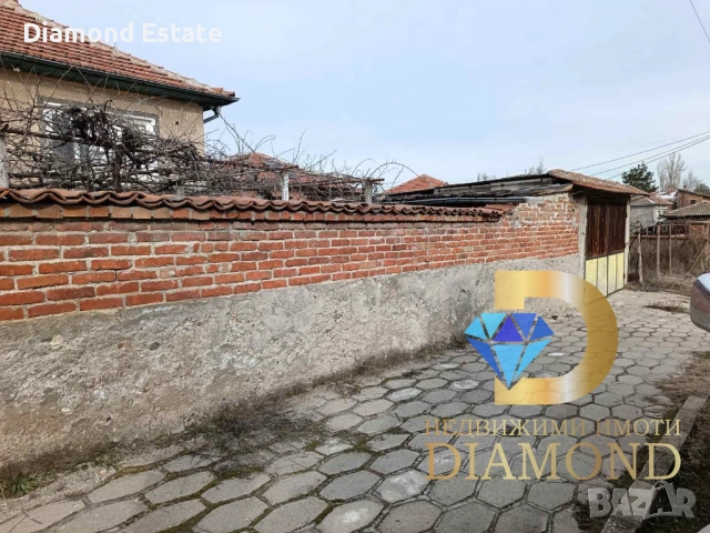 Двуетажна къща в село Върбица общ. Димитровград, снимка 3 - Къщи - 49859239