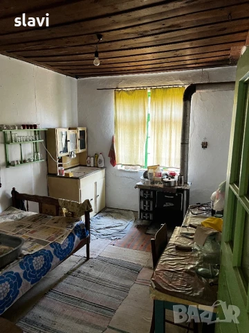 Продавам дворно място с къща и кладенец, снимка 8 - Парцели - 51336974