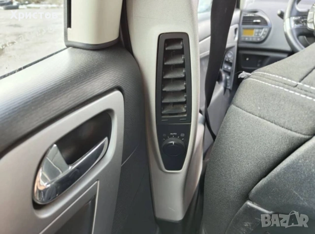 Citroen C4 Picasso 1.6 CDI, снимка 11 - Автомобили и джипове - 54232786