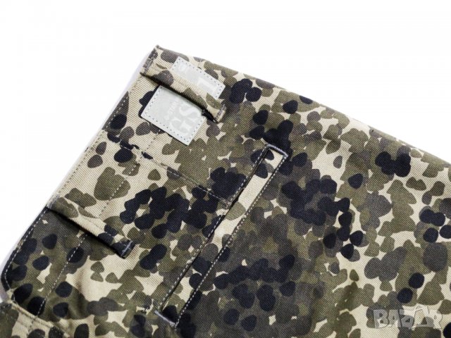 Нов и намален! G-star Raw Army Skinny Ankle Cut All Over Camo Print Дамски Слим Канофлажен Панталон , снимка 12 - Панталони - 37755792