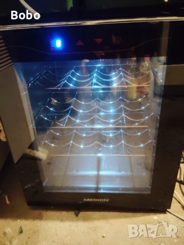 Хладилник за вино MEDION