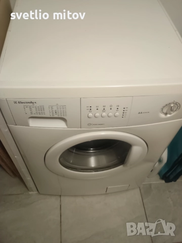 Продавам пералня Electrolux, снимка 2 - Перални - 52859366