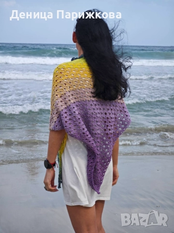 Ръчно плетен триъгълен шал наметка "Лунна нощ" , снимка 14 - Шалове - 52771222