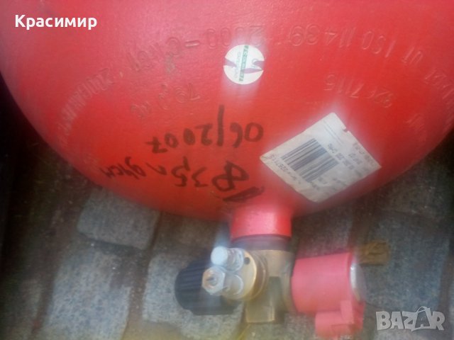 6 броя Брц кран бутилки70,75 ,80,80 литри за метан 250лева брой, снимка 2 - Части - 37827785