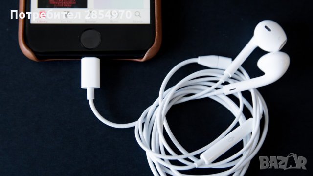 Apple EarPods с Lighting connector Оригинални Слушалки от iPhone X, снимка 4 - Слушалки, hands-free - 31277015