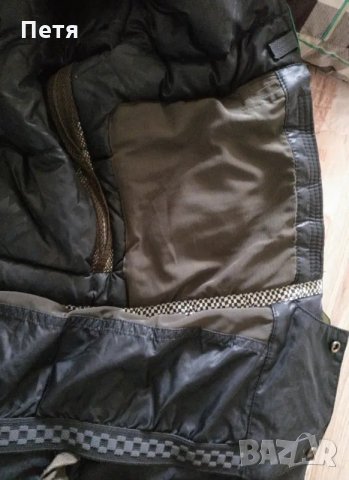 Зимно дамско яке Vans / Дамско ски / сноуборд яке Vans , снимка 7 - Якета - 30448504