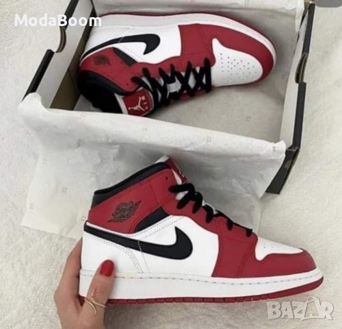 Дамски обувки Nike Jordan , снимка 1 - Маратонки - 37964861