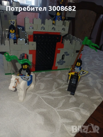 Лего 6073 замък на черните соколи, снимка 3 - Конструктори - 54171442