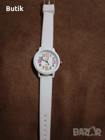 Кварцов часовник , снимка 2 - Дамски - 52057733