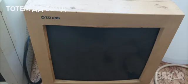 Компютърна периферия, снимка 3 - Монитори - 49760071