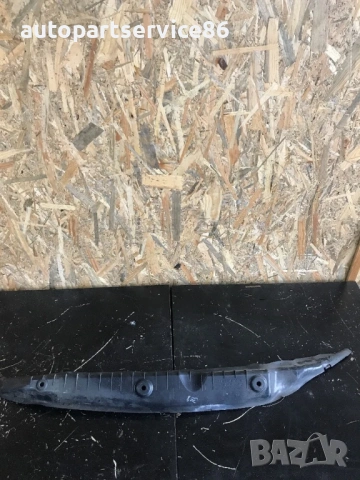 Конзола за предно ляво крило / предпазител за прах за Mercedes ML W164 3.0CDI (2010) A1648890325, снимка 2 - Части - 53888862