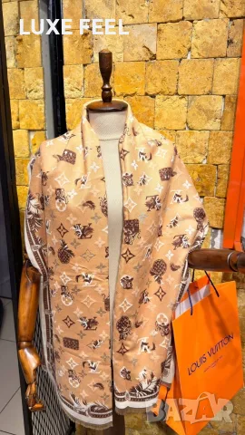 Louis Vuitton ⚜️Дамски Шалове , снимка 2 - Шалове - 56327706