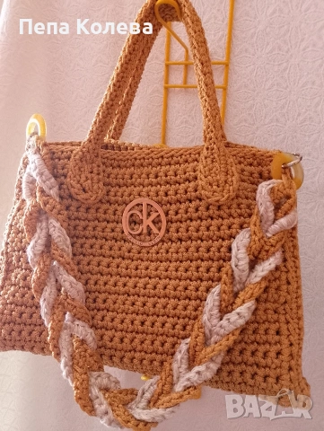 Елегантна дамска чанта -ръчно плетиво , снимка 3 - Чанти - 53914606