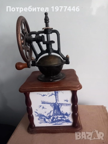 антикварна голяма кафе мелачка перфектно състояние , снимка 2 - Антикварни и старинни предмети - 51773118