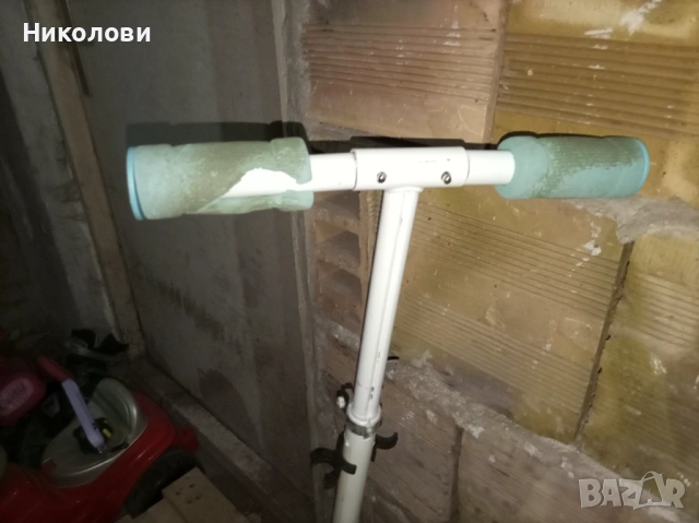 Тротинетка Замръзналото кралство/ Ана и Елза - максимална височина 82см, снимка 5 - Скутери и тротинетки - 54014482