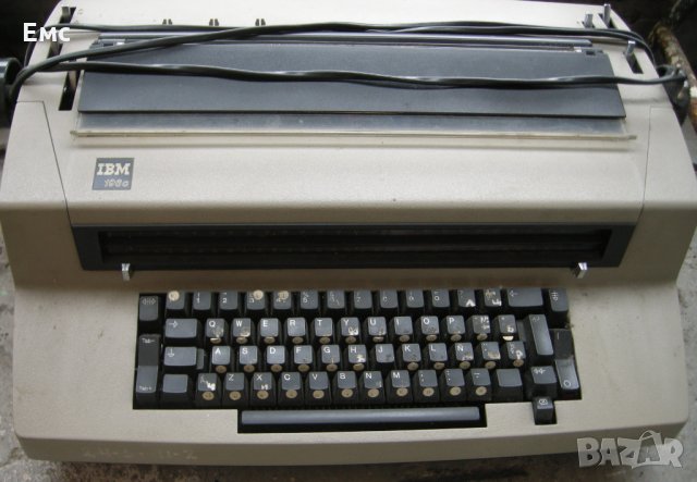 Пишеща машина IBM 196 C / 6705, снимка 1 - Антикварни и старинни предмети - 34956755