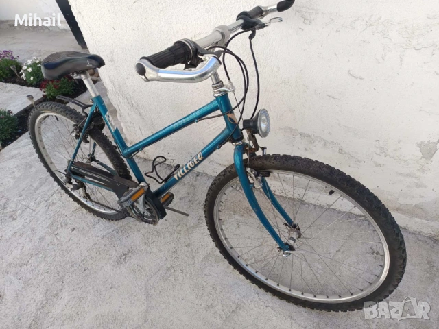Карбонов велосипед швейцарски 19 цола