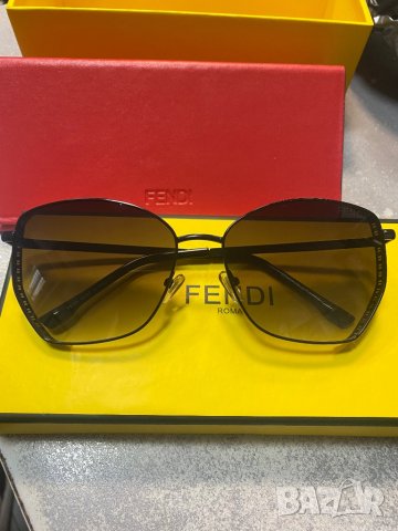 Дамски слънчеви очила Fendi, снимка 1 - Слънчеви и диоптрични очила - 40823960