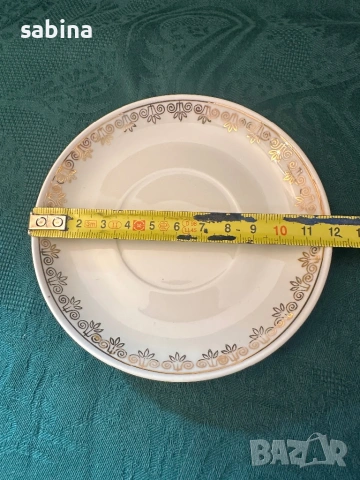 2 елегантни съветски сервиза за чай и за кафе в бяло и злато на Рижски завод, Рига, СССР, снимка 12 - Сервизи - 53006504