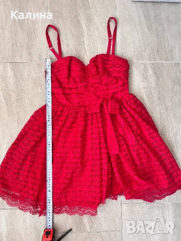ЧИСТО НОВА Дантелена червена рокля, снимка 2 - Рокли - 50592906