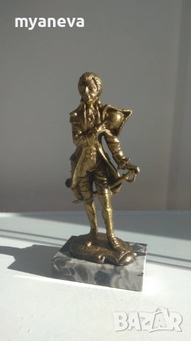 Vintage статуетка на принц в доспехи от FONTANINI DEPOSE , Италия., снимка 4 - Статуетки - 52240264