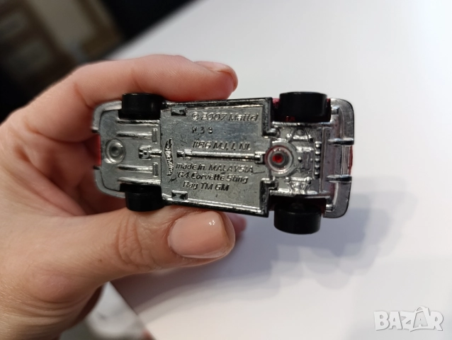 Hot Wheels ’64 Corvette Sting Ray (червен), снимка 5 - Колекции - 51915521