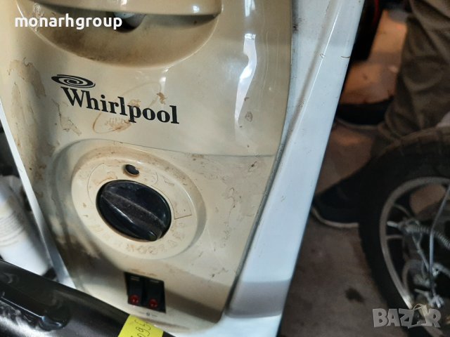 Маслен радиатор  Whirlpool AMB 769 2000 W, снимка 2 - Радиатори - 36635494