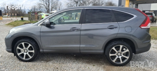 Honda CR-V 2.0i Vtec 155PS 4x4, снимка 8 - Автомобили и джипове - 53989389
