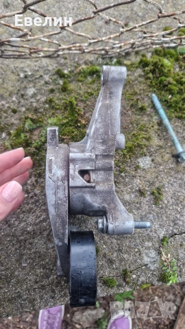 обтяжна ролка от Touran 2006г