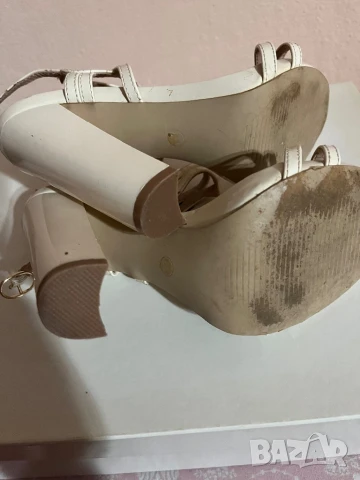 Високи обувки, снимка 5 - Дамски обувки на ток - 50887477