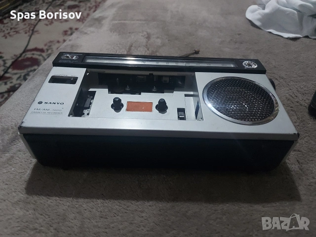 санйо, снимка 3 - Радиокасетофони, транзистори - 53114671