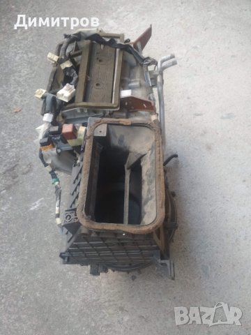 Тойота Авенсис Версо , снимка 6 - Части - 37870553