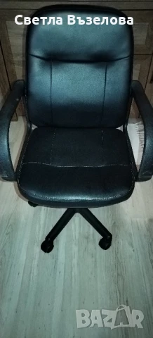 продавам офис стол