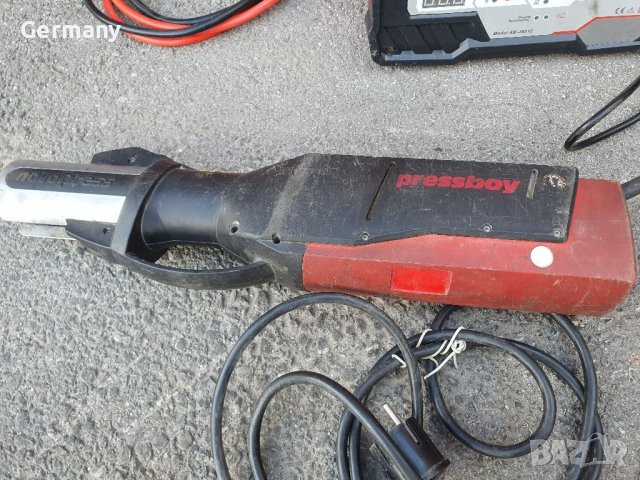 Радиална преса novopress зарядно за акумулатор винторерт бош bosch, снимка 6 - Други инструменти - 37316944