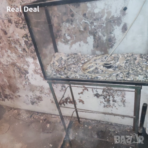 Голям аквариум със стойка, снимка 2 - Аквариуми - 51608112