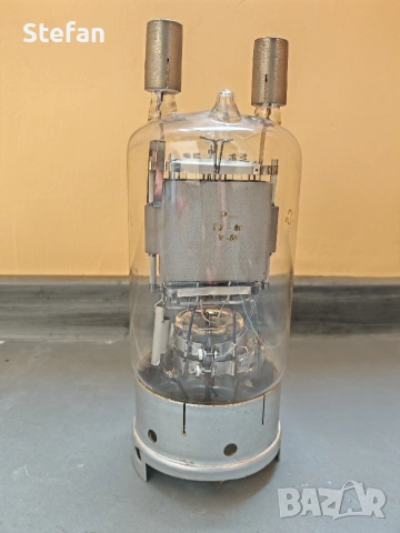 Пентод Електронна лампа