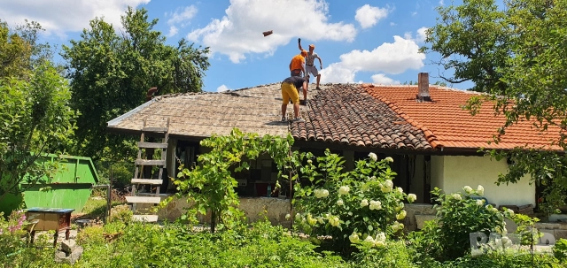 Ремонт на покриви Пловдив , снимка 18 - Ремонти на покриви - 52795730