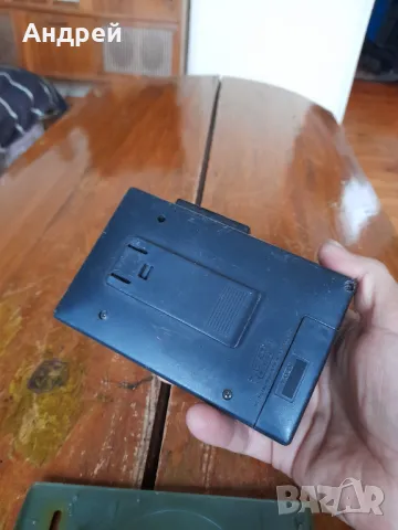 Стар Уокмен,радио Sharp, снимка 4 - Антикварни и старинни предмети - 50072327