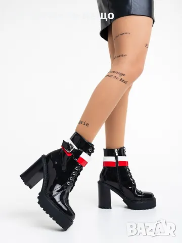 Дамски черни боти на ток Код LFS82