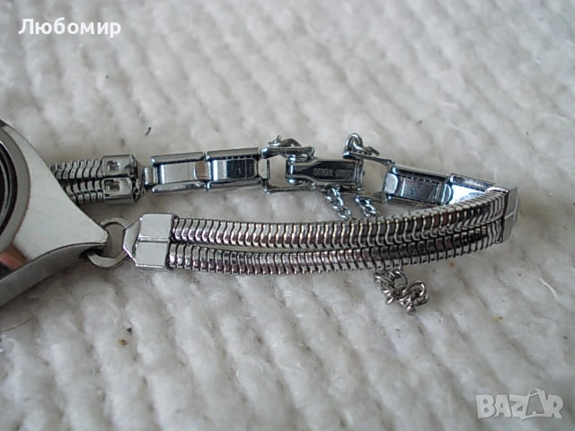 Дамски часовник STEMPO, снимка 4 - Антикварни и старинни предмети - 53924766