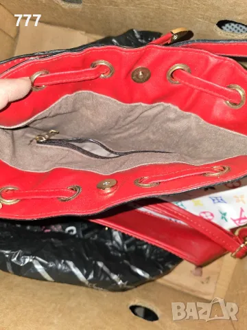 дамска чанта , снимка 3 - Чанти - 48386877