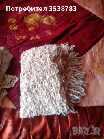 Плетени дантела на една кука , снимка 2 - Антикварни и старинни предмети - 54138614