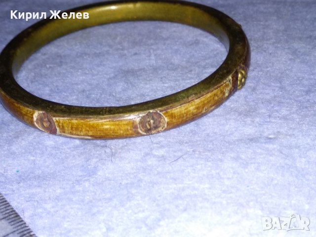 СТАРИННА ТИБЕТСКА ЕТНО ГРИВНА от БРОНЗ и РОГ с ФЛОРАЛНИ БРОНЗОВИ НАБИВКИ МАЙСТОРСКА ИЗРАБОТКА 26328, снимка 5 - Антикварни и старинни предмети - 40865717